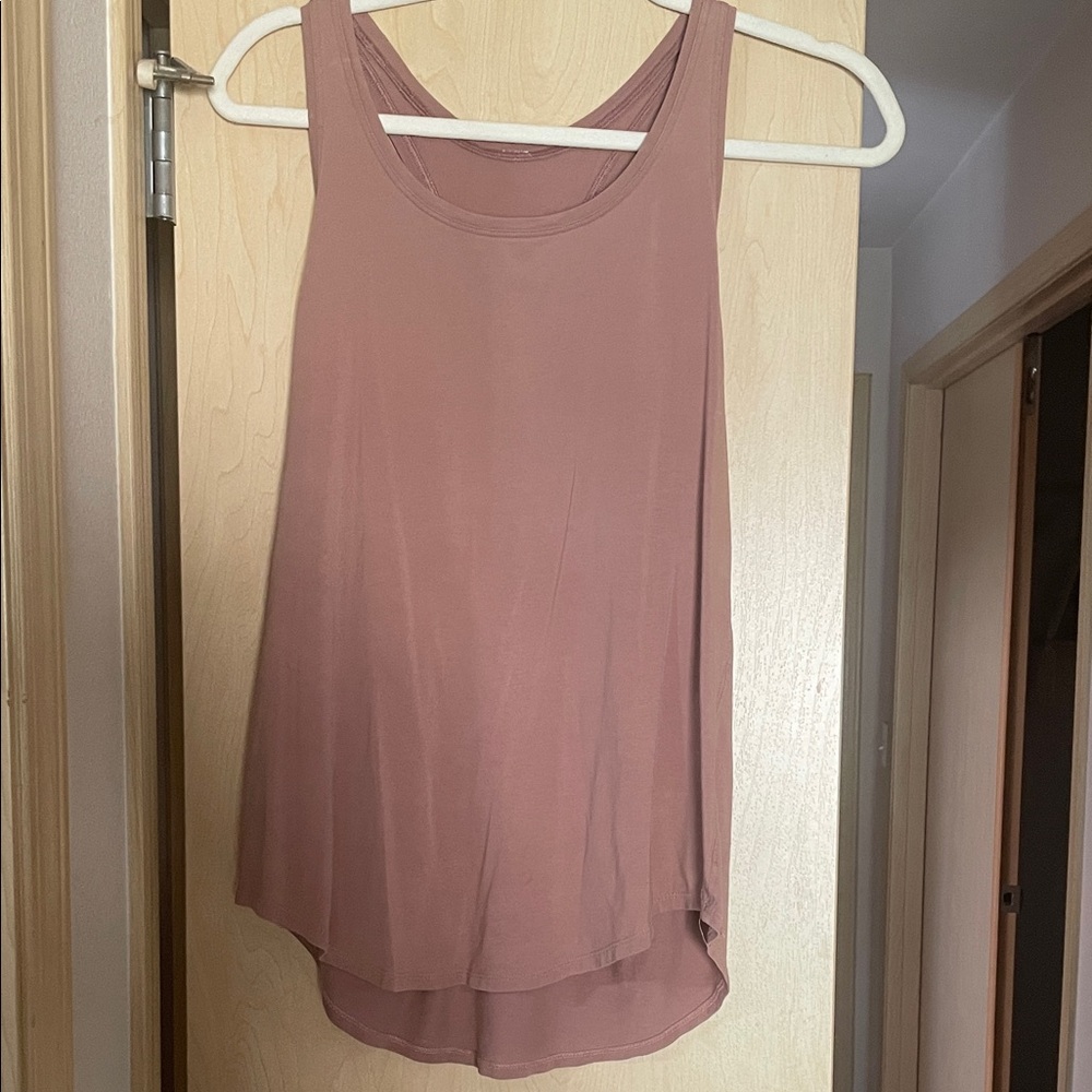Lululemon Love Tank size 6 pink